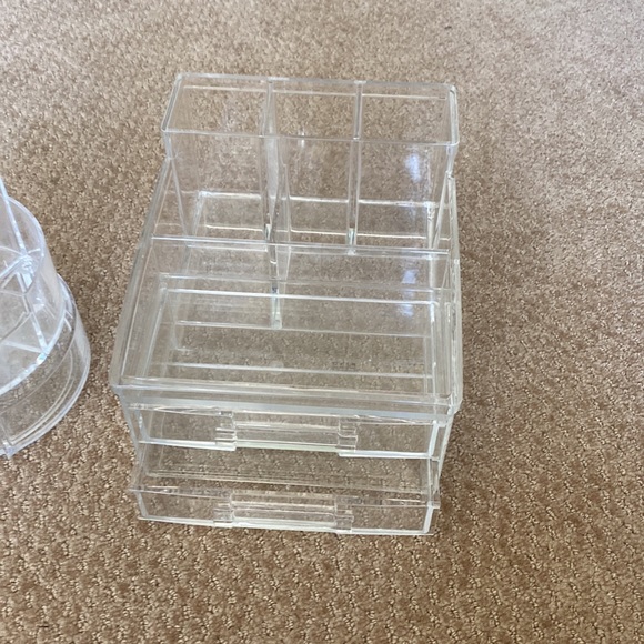Acrylic organizers - Picture 2 of 5